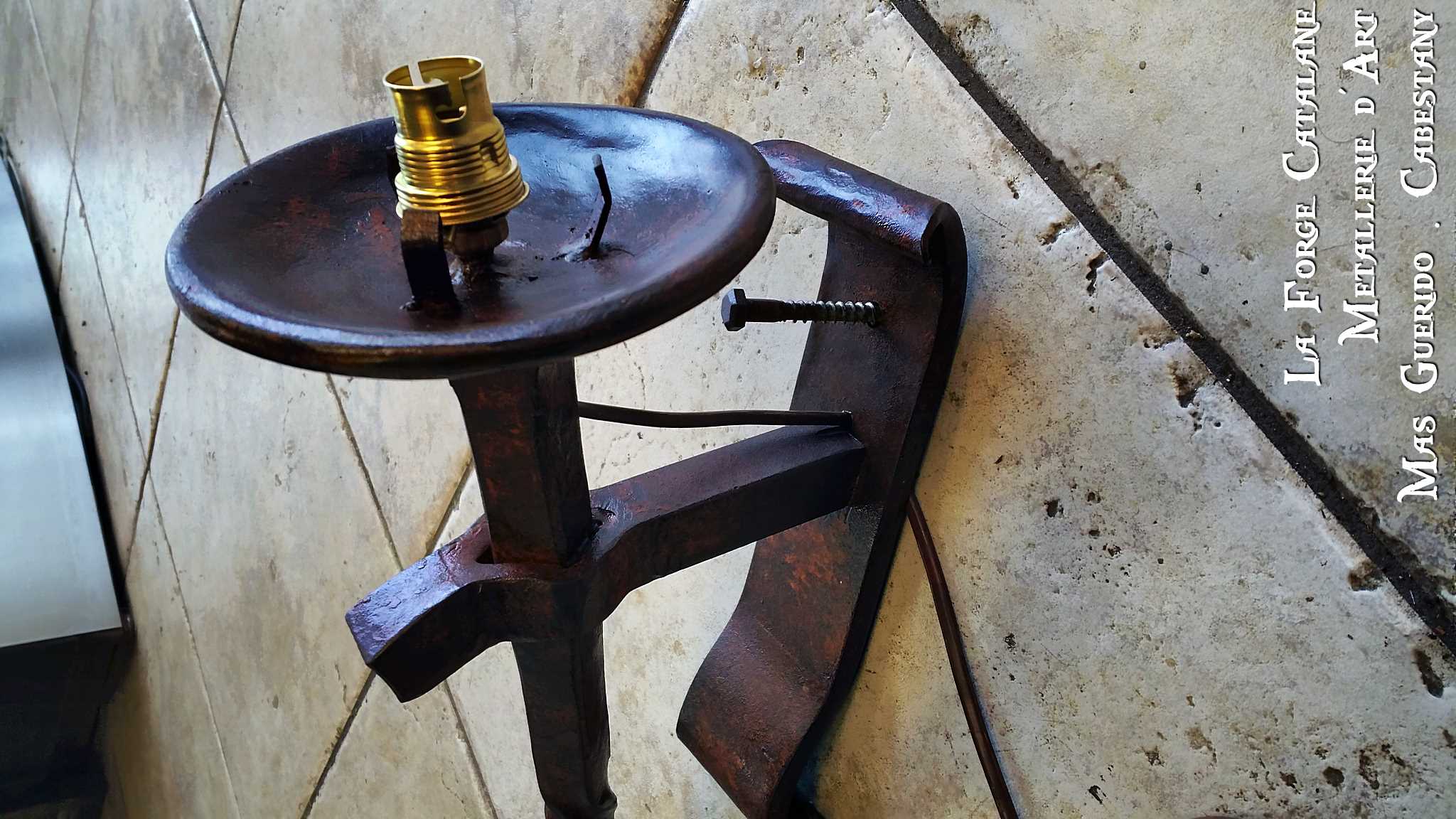 torche ouvragee forge catalane 3.jpg